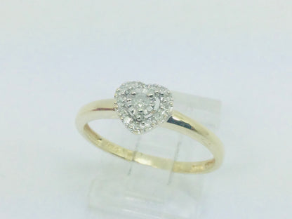 10k Yellow Gold Round Cut 10pt Diamond Heart Ring