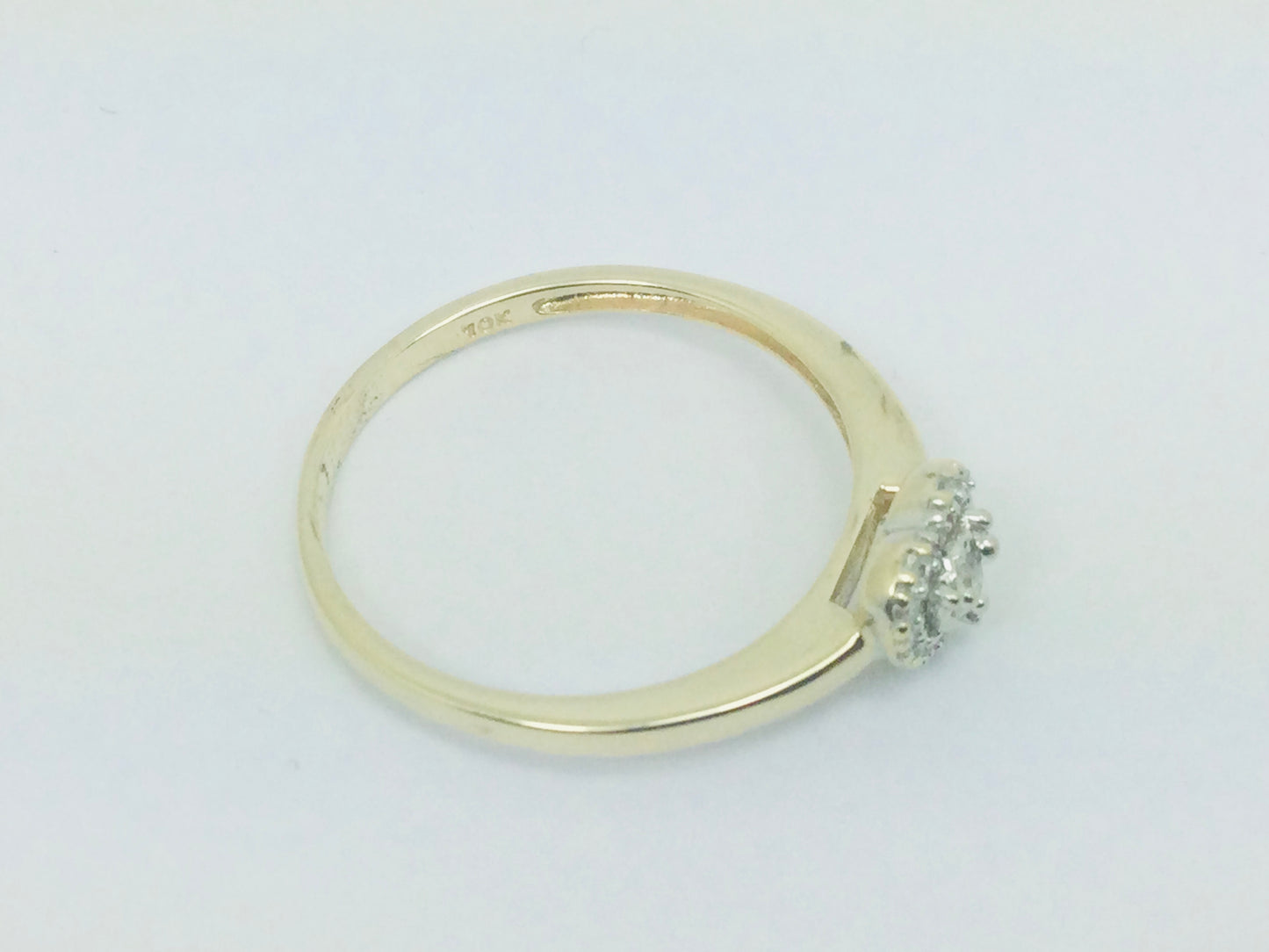 10k Yellow Gold Round Cut 10pt Diamond Heart Ring