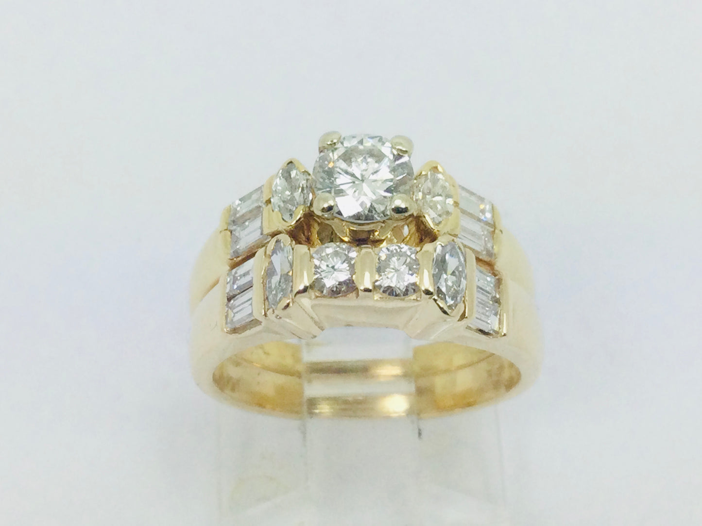 18k Yellow Gold 84pt Round Cut Diamond Engagement Ring