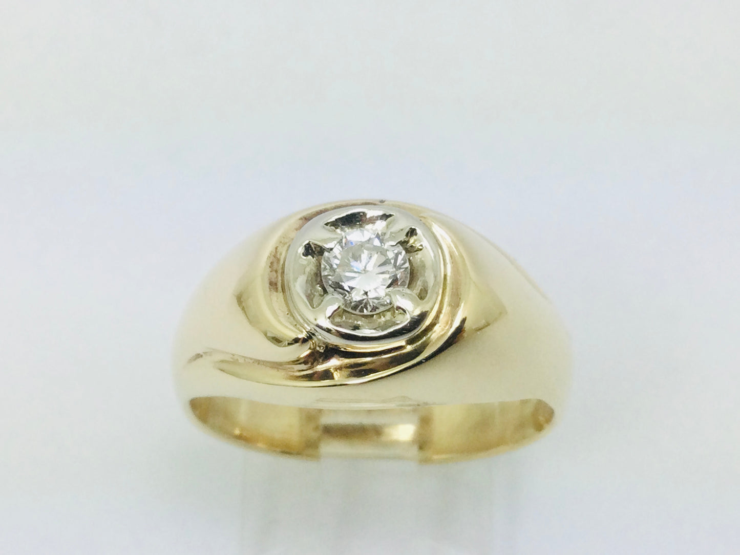 14k Yellow Gold Round Cut 32pt Diamond Solitaire Ring