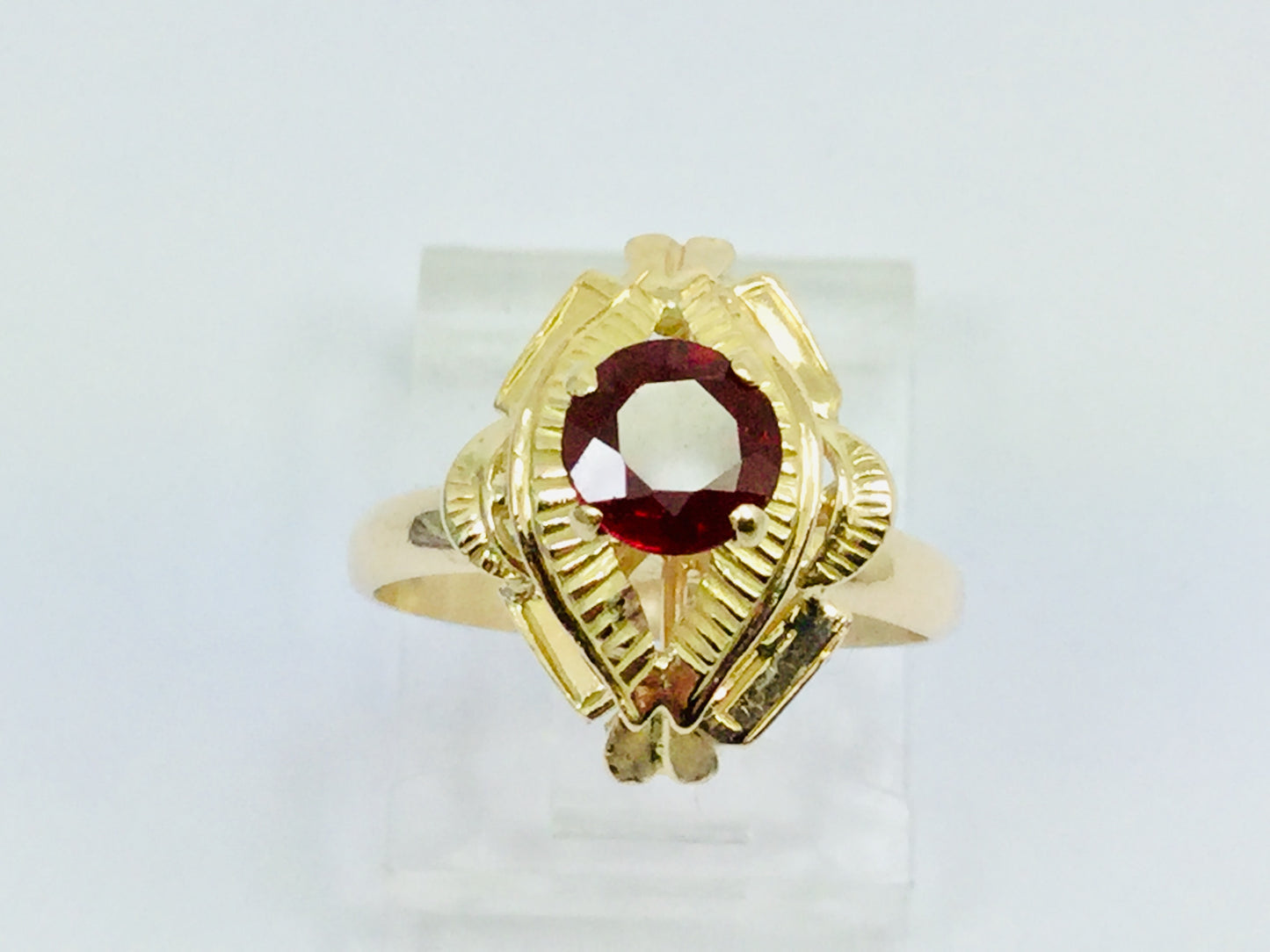 10k Yellow Gold 60pt Round Cut Garnet January Birthstone Ring