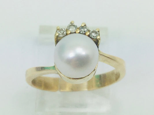 14k Yellow Gold Genuine Pearl June Birthstone & Diamond Ring